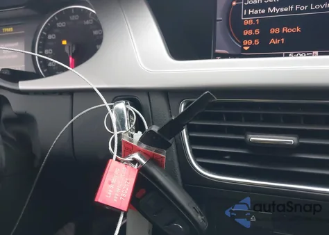 2012 Audi A4 2.0T Premium z USA, uszkodzony, nr VIN WAUFFAFL2CA113413